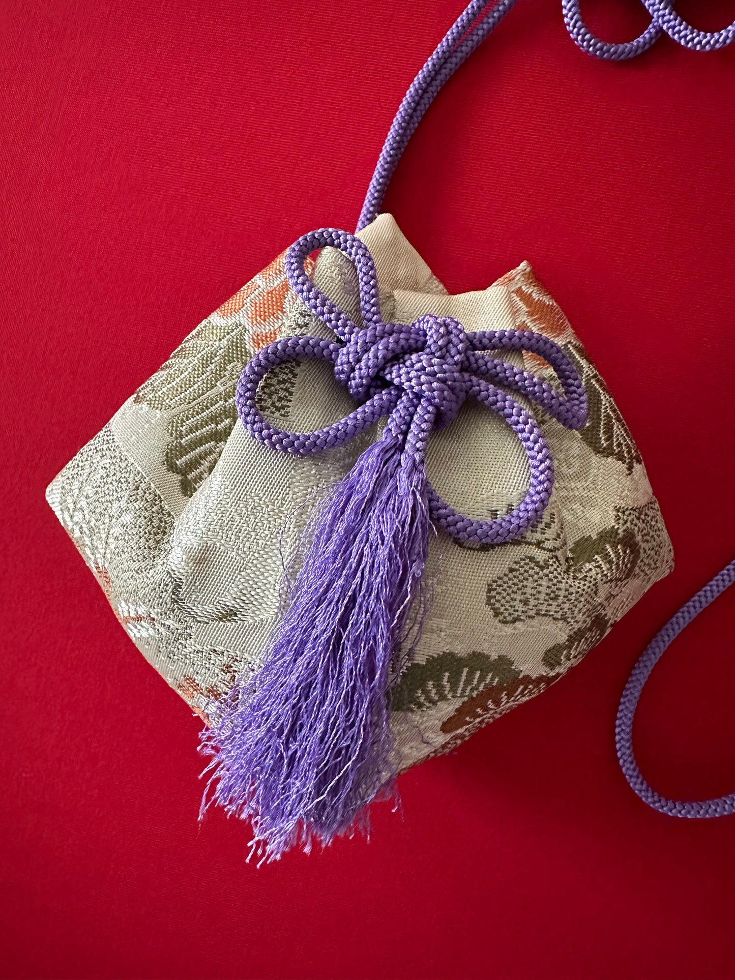 Kariroku with wooden potpourri