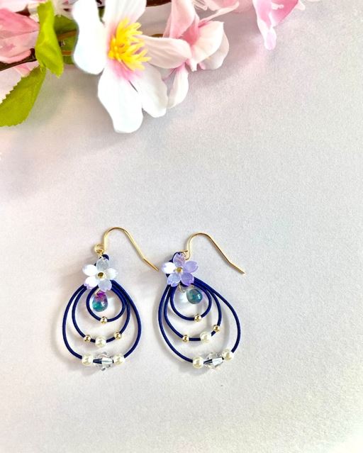 Yozakura (Night Cherry Blossom) Earrings